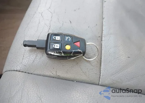 2004 Volvo S40 2.4I из США, поврежденный, VIN YV1MS382642028019